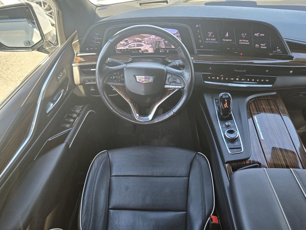 2022 Cadillac Escalade Premium Luxury