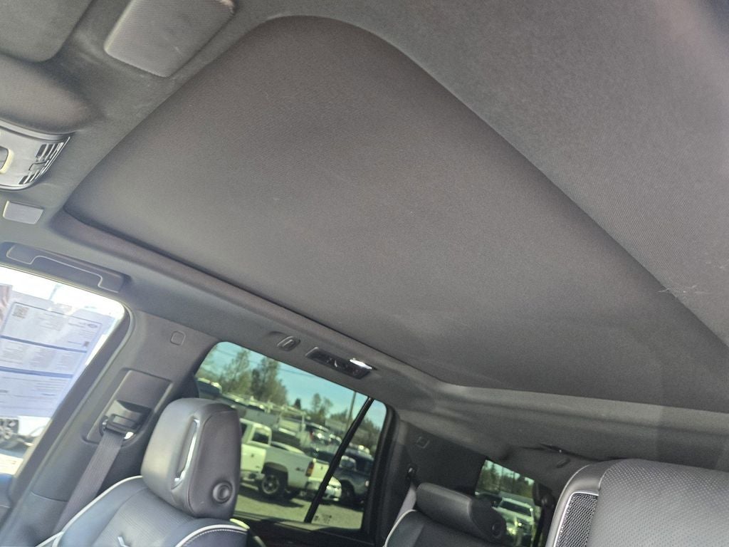 2022 Cadillac Escalade Premium Luxury