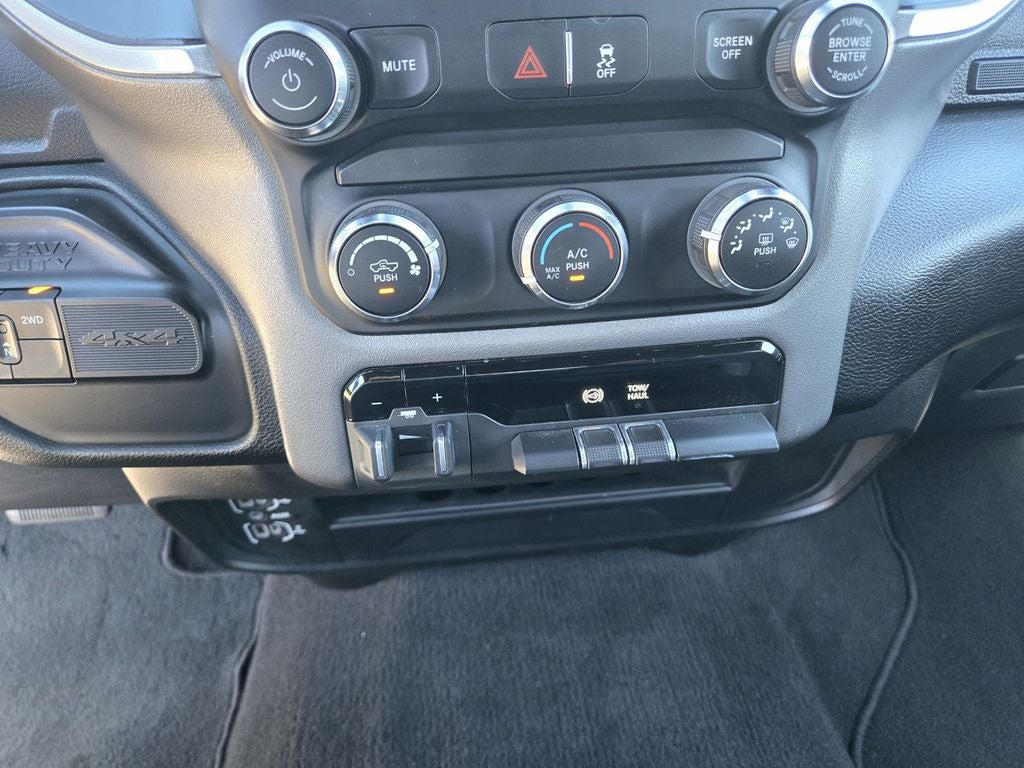 2024 RAM 3500 Big Horn