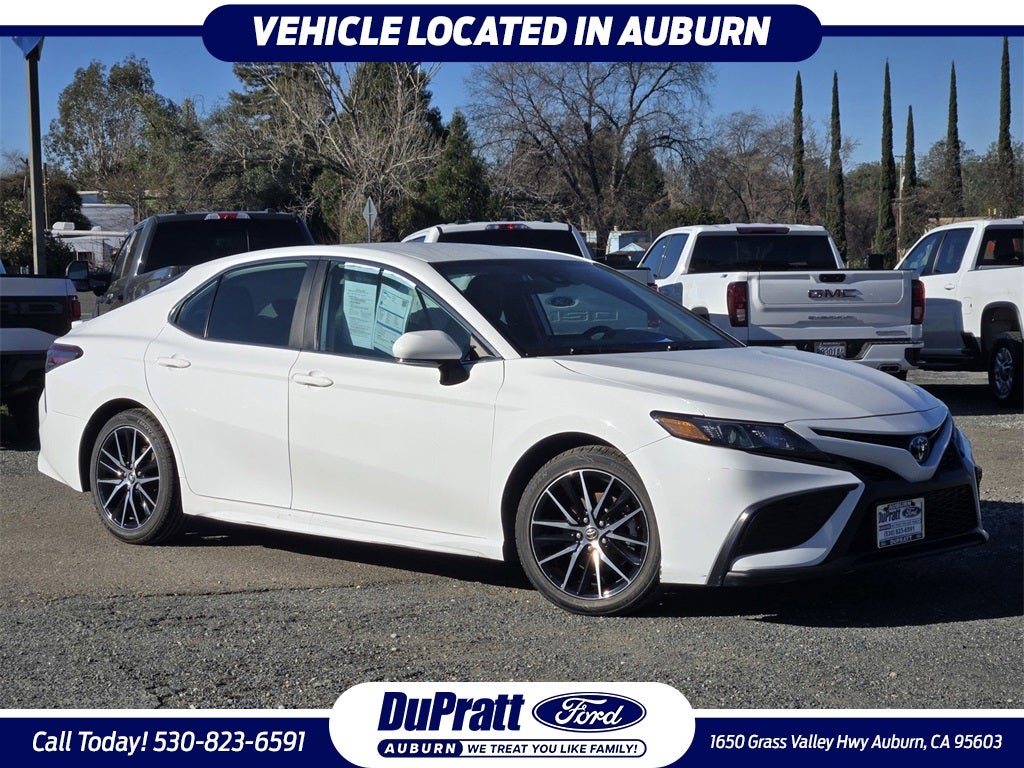 2023 Toyota Camry SE