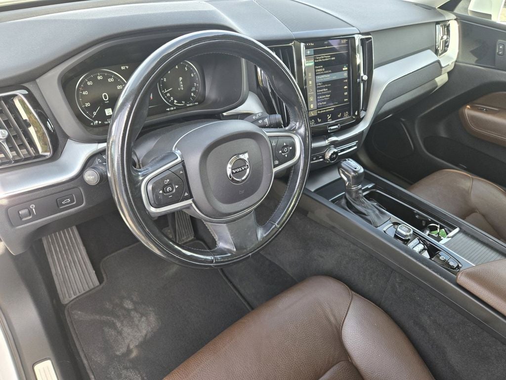 2018 Volvo XC60 T6 Momentum