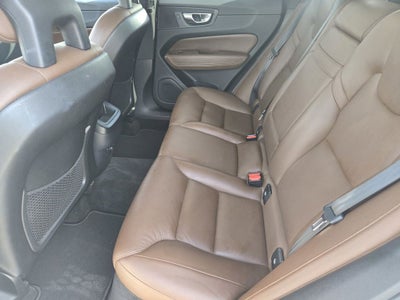 2018 Volvo XC60 T6 Momentum