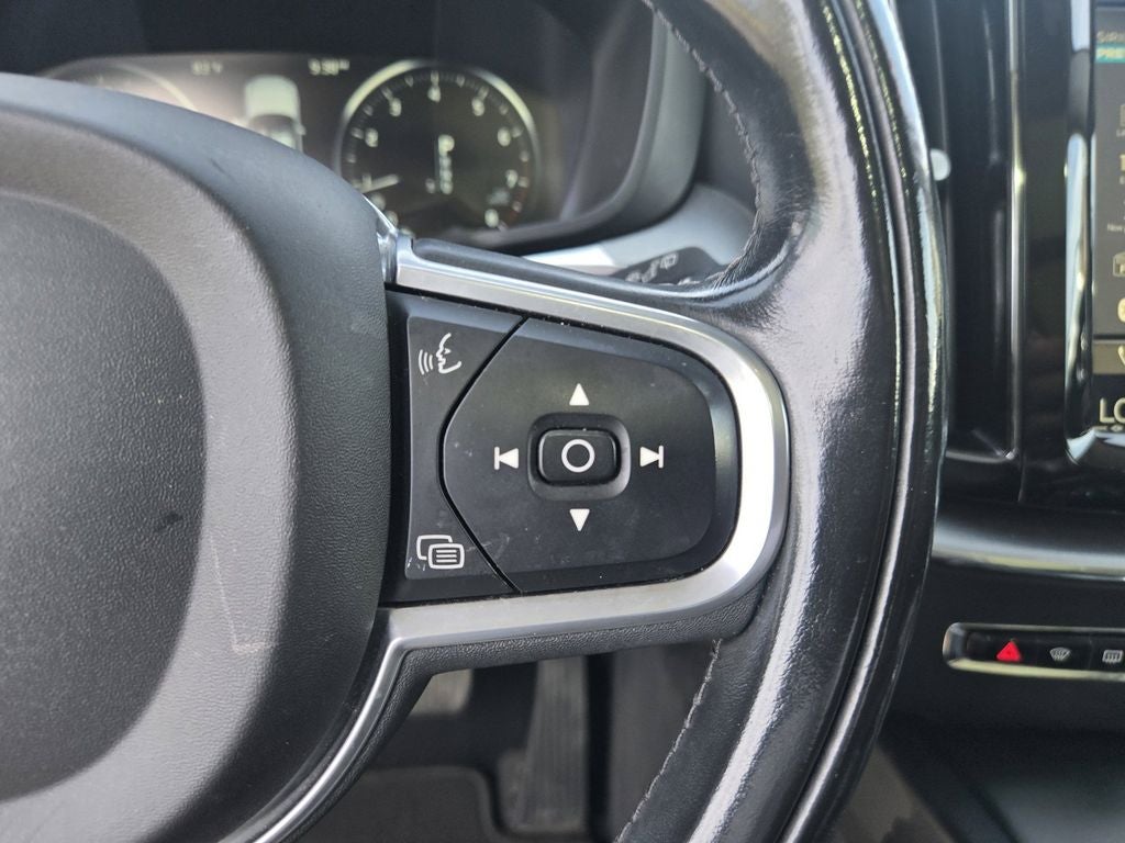 2018 Volvo XC60 T6 Momentum