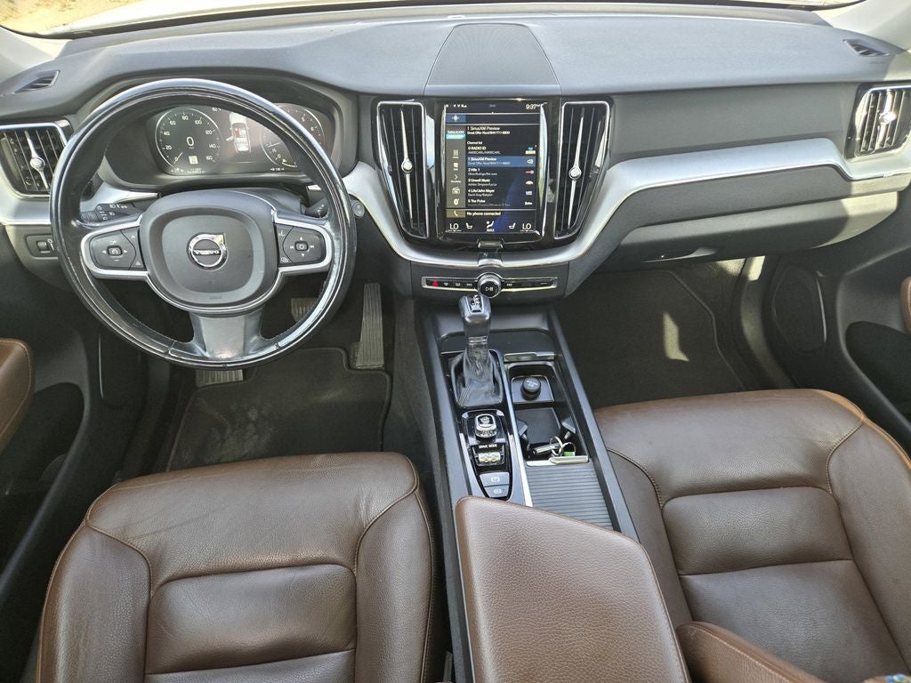 2018 Volvo XC60 T6 Momentum